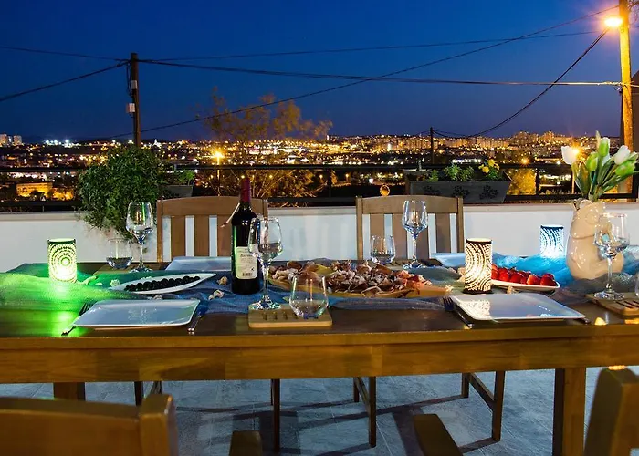 Lanterna - Split, With A Heated Pool Solin