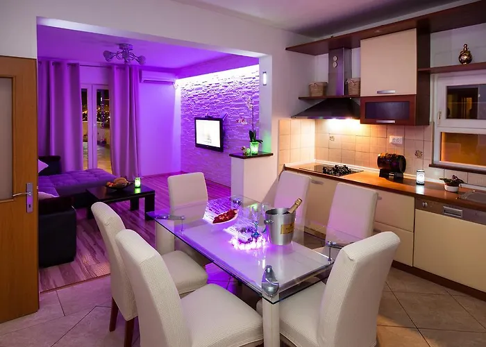 Apartamento Lanterna - Split, With A Heated Pool *