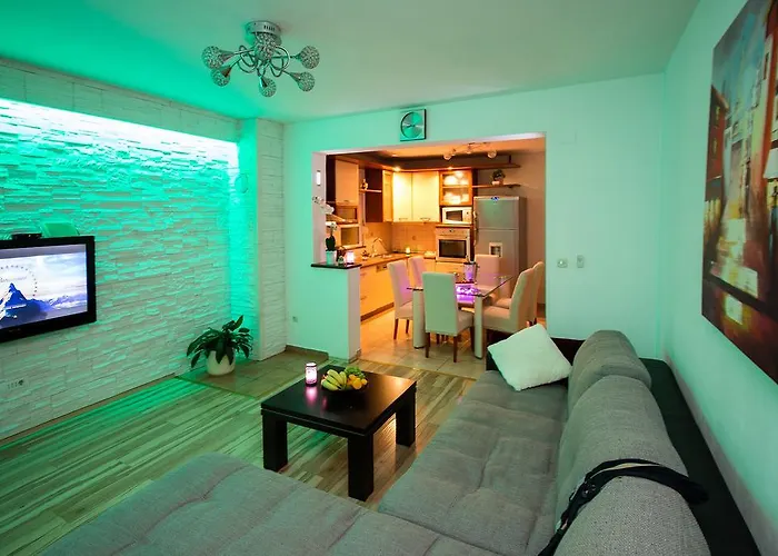 Lanterna - Split, With A Heated Pool *