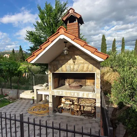 Lanterna - Split, With A Heated Pool * Salona
