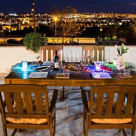 Lanterna - Split, With A Heated Pool Apartman *