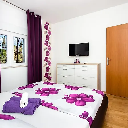 Apartment With A Heated Pool Near Split With Magnificent View *