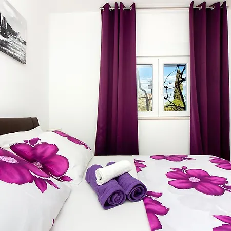 With A Heated Pool Near Split With Magnificent View *